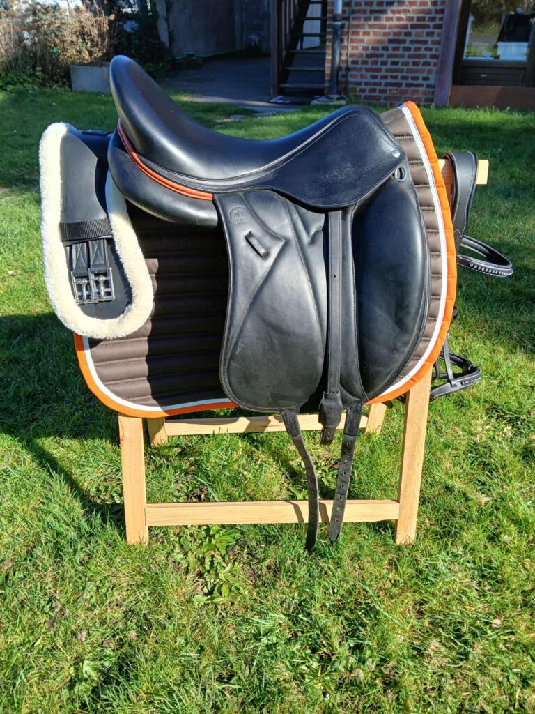 Devoucoux Makila (2017)